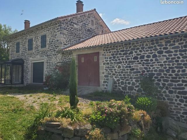 Maison 8 pièces 257 m²