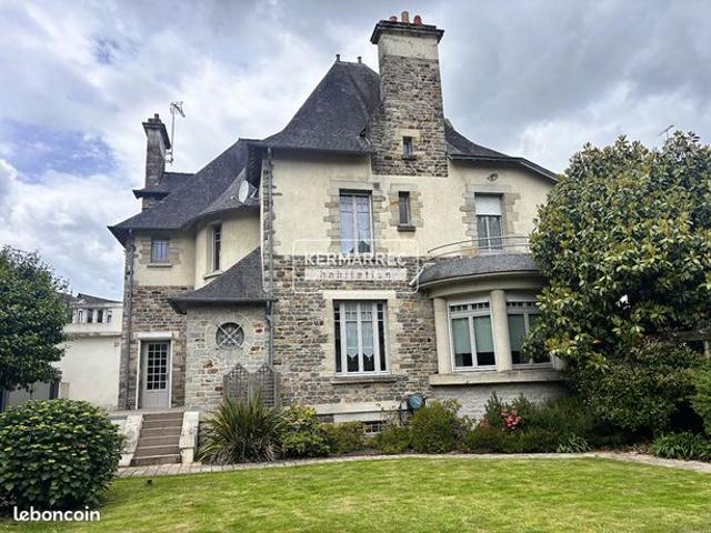Maison 8 pièces 257 m²