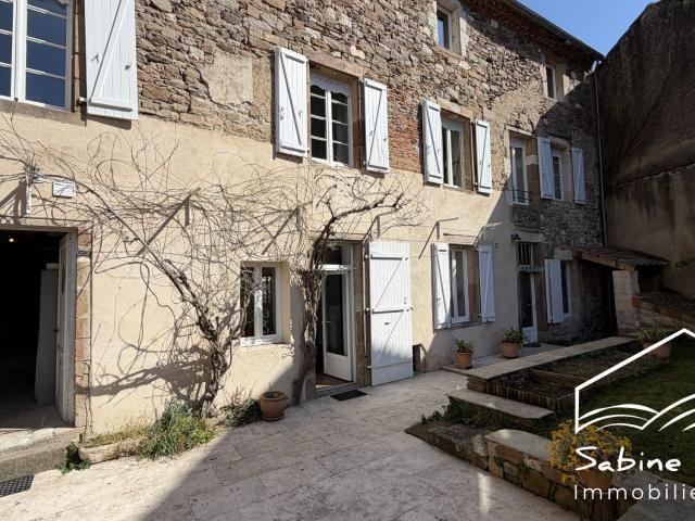 Maison 8 pièces 257 m²