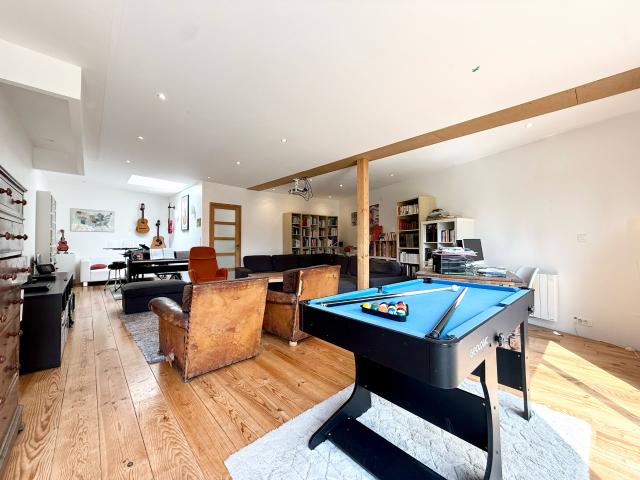 Maison 8 pièces 257 m²