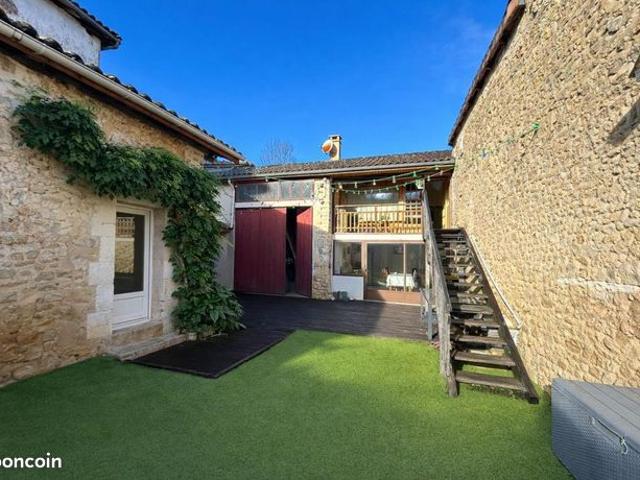 Maison 8 pièces 257 m²