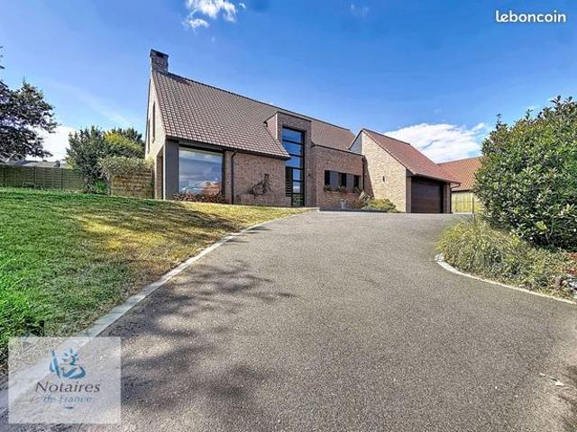 Maison 8 pièces 257 m²