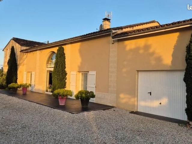 Maison 8 pièces 258 m²