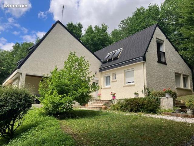 Maison 8 pièces 258 m²