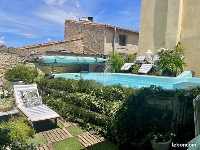 Maison 8 pièces 258 m²