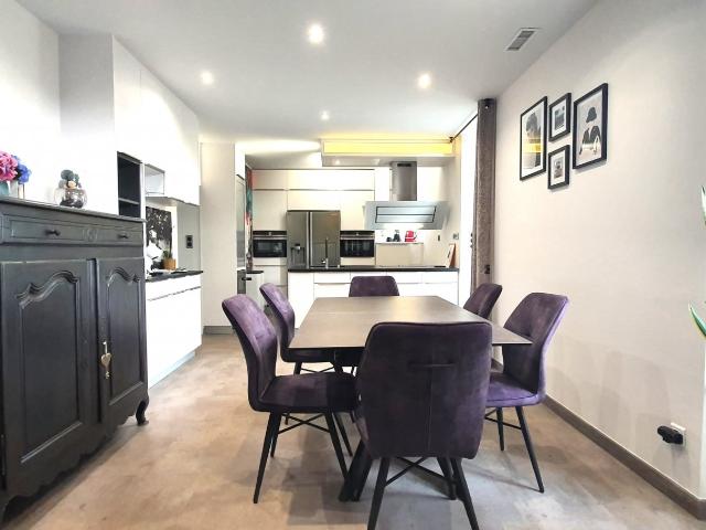 Maison 8 pièces 258 m²