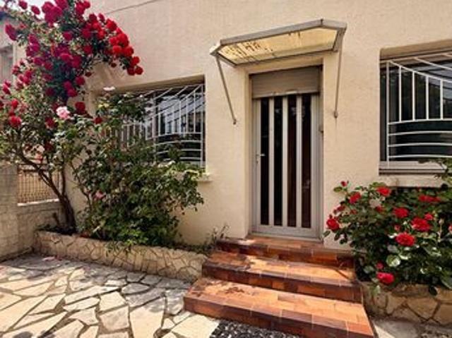Maison 8 pièces 258 m²
