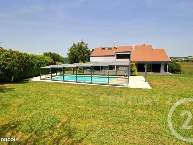 Maison 8 pièces 258 m²