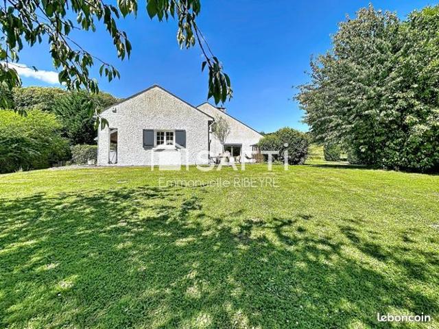 Maison 8 pièces 258 m²