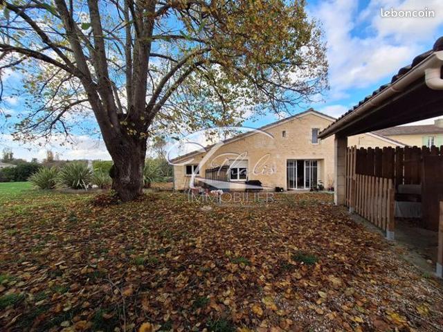 Maison 8 pièces 259 m²
