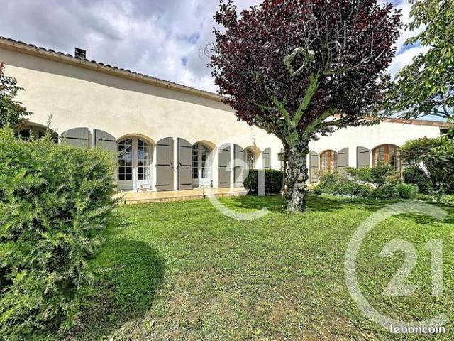 Maison 8 pièces 259 m²