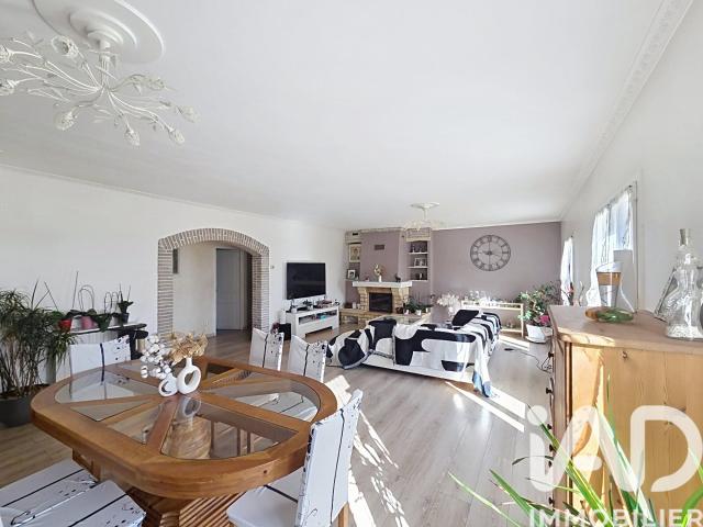 Maison 8 pièces 259 m²