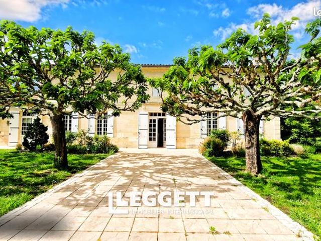 Maison 8 pièces 259 m²