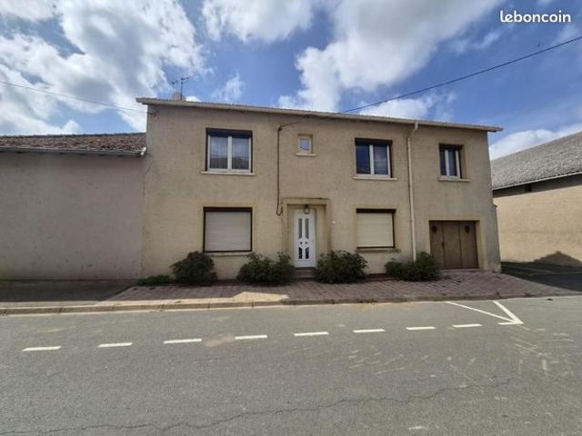 Maison 8 pièces 250 m²