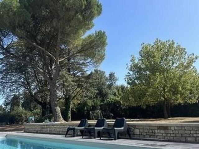 Maison 8 pièces 250 m²