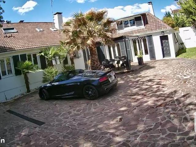 Maison 10 pièces 250 m²