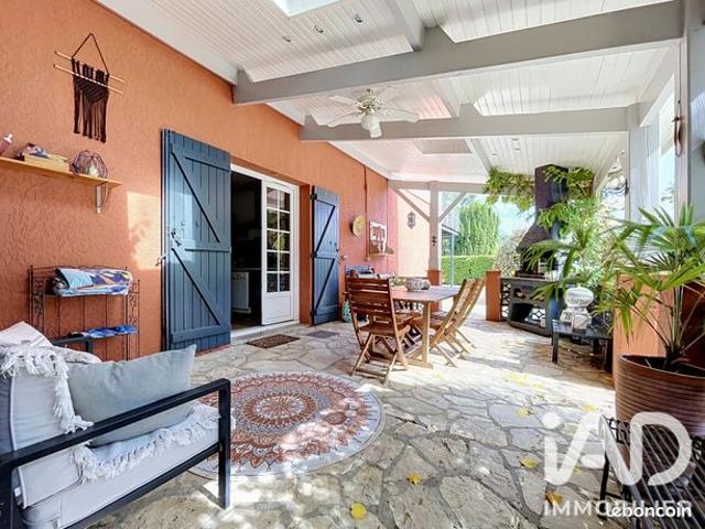 Maison 8 pièces 250 m²