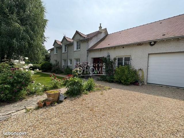 Maison 8 pièces 250 m²