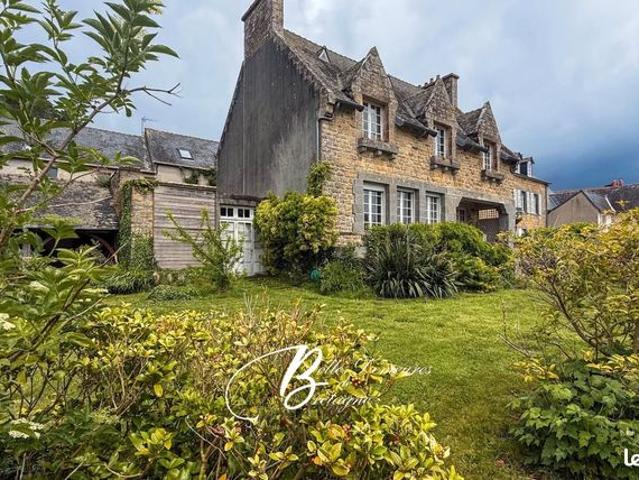 Maison 8 pièces 250 m²