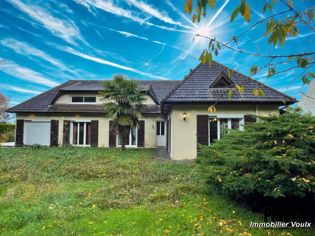 Maison 8 pièces 250 m²