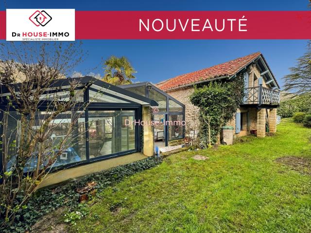 Maison 8 pièces 250 m²