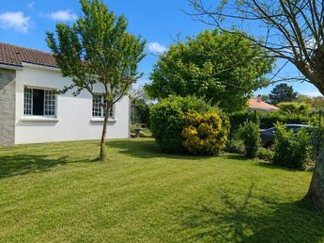 Maison 8 pièces 250 m²