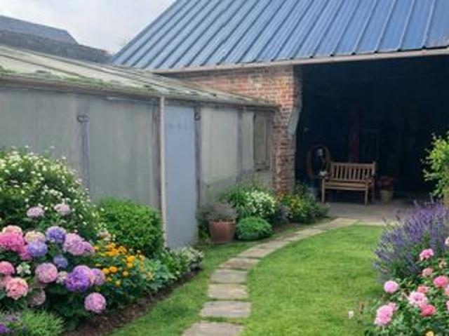 Maison 8 pièces 250 m²