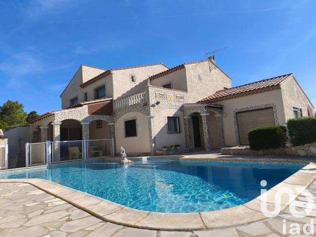 Maison 8 pièces 250 m²