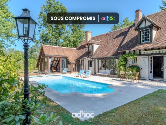 Maison 8 pièces 250 m²