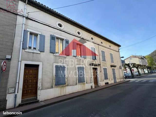 Maison 8 pièces 250 m²