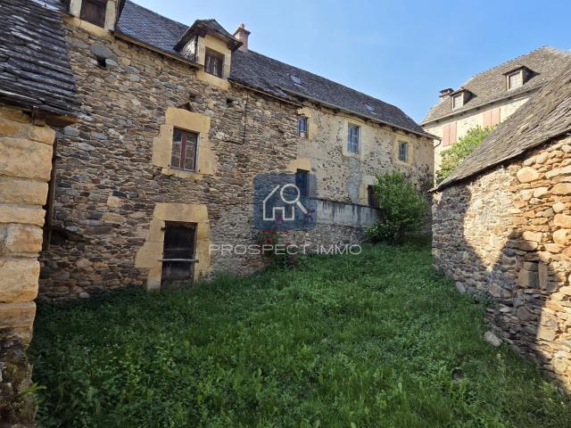 Maison 8 pièces 250 m²