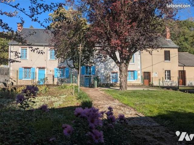 Maison 8 pièces 250 m²
