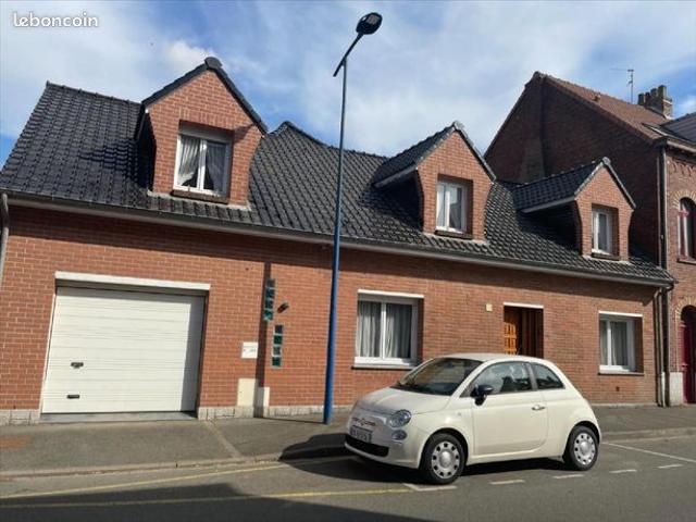 Maison 8 pièces 250 m²