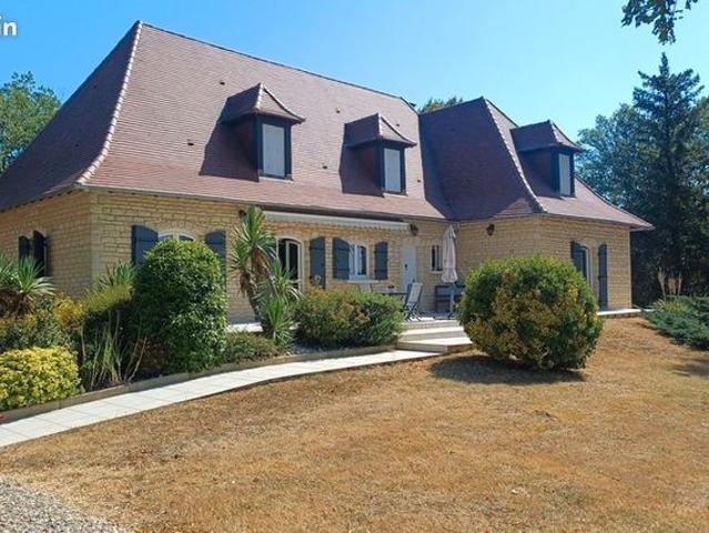 Maison 8 pièces 250 m²