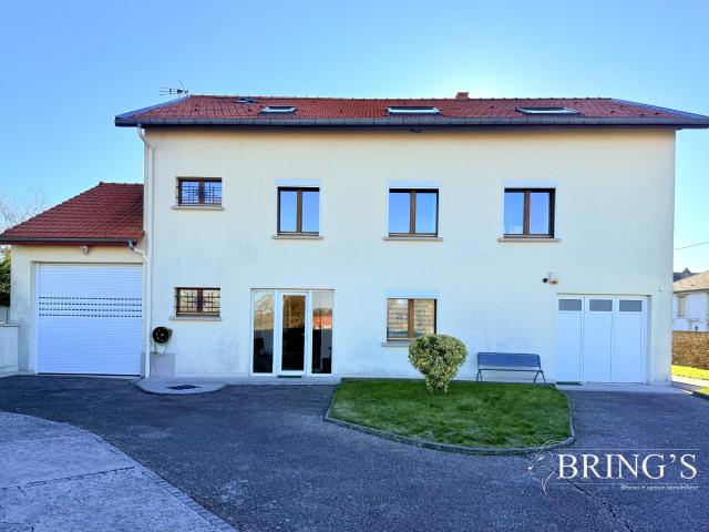 Maison 8 pièces 250 m²