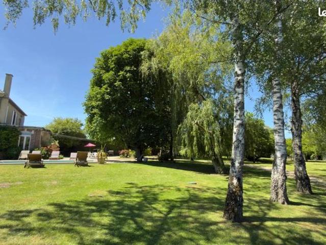 Maison 8 pièces 215 m²
