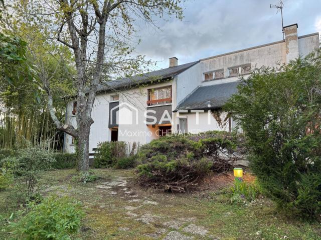 Maison 8 pièces 250 m²