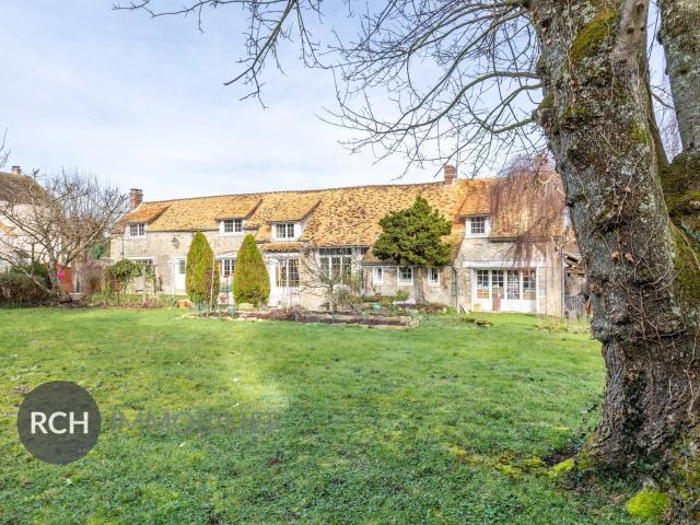 Maison 8 pièces 250 m²