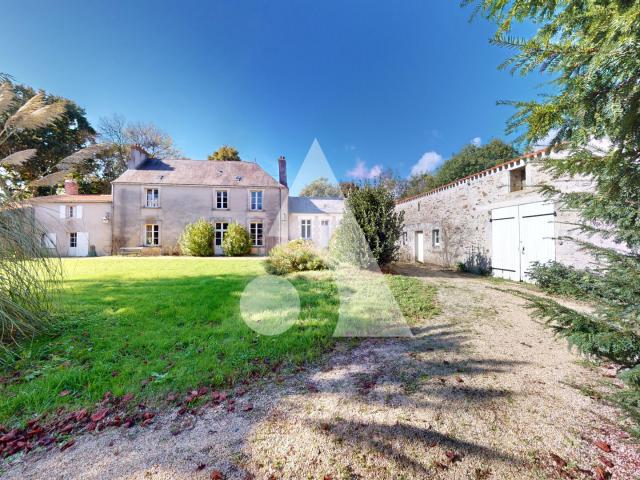 Maison 8 pièces 250 m²