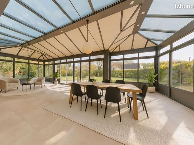 Maison 8 pièces 250 m²