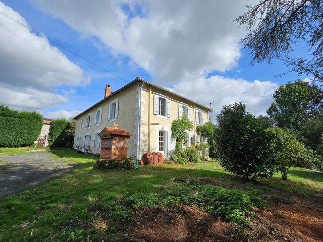 Maison 8 pièces 250 m²