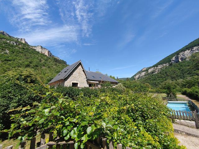 Maison 8 pièces 250 m²