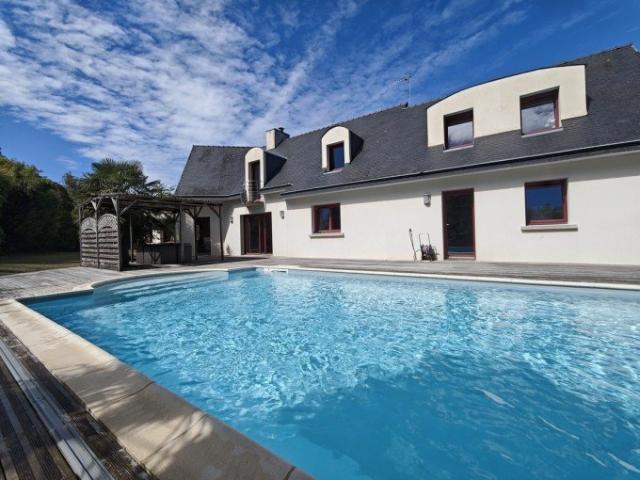 Maison 8 pièces 250 m²
