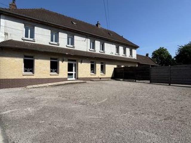 Maison 8 pièces 251 m²