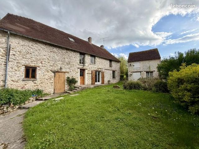 Maison 8 pièces 252 m²