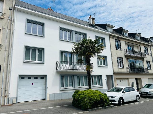 Maison 8 pièces 252 m²