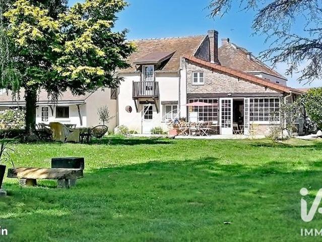 Maison 8 pièces 252 m²