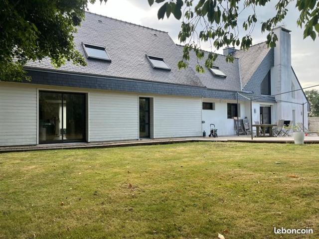 Maison 8 pièces 252 m²