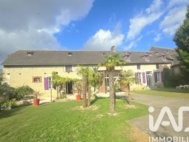 Maison 8 pièces 253 m²