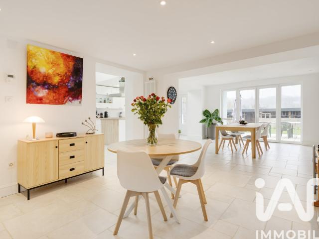 Maison 7 pièces 200 m²